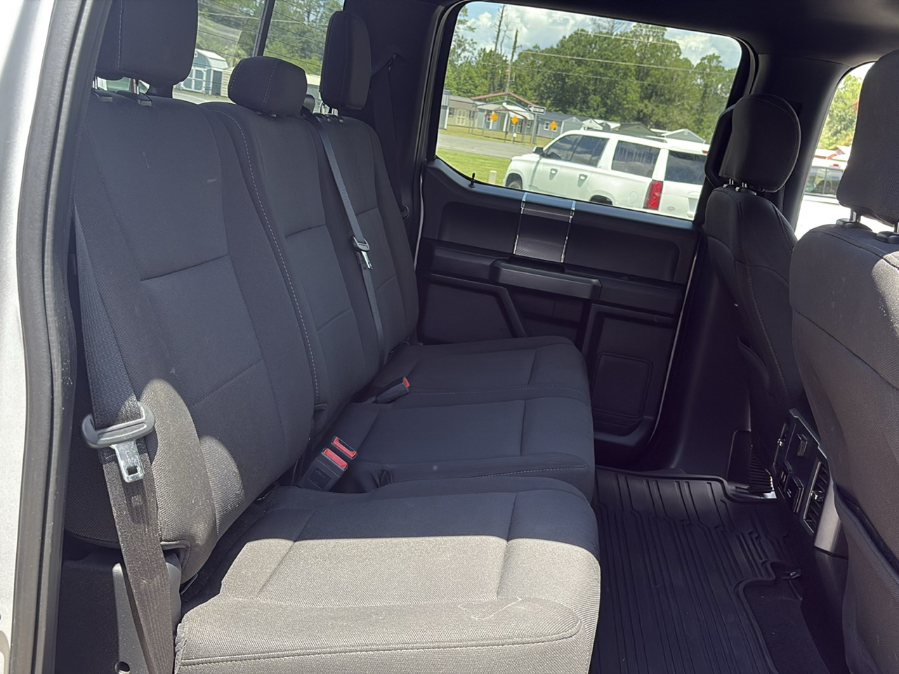 Ford F-150 4WD SuperCrew 145" XLT 2018