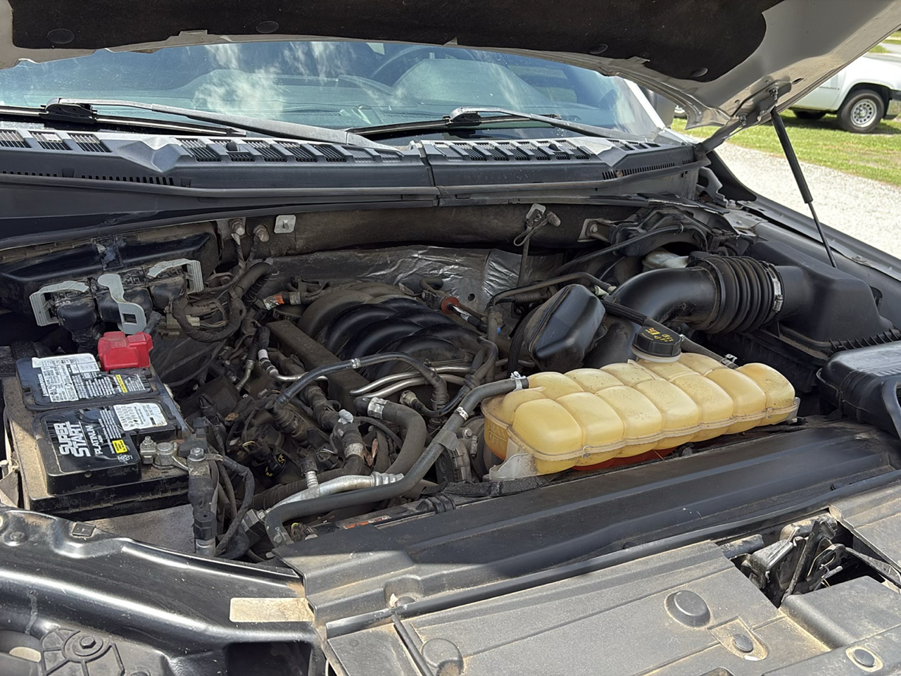 Ford F-150 4WD SuperCrew 145" XLT 2018