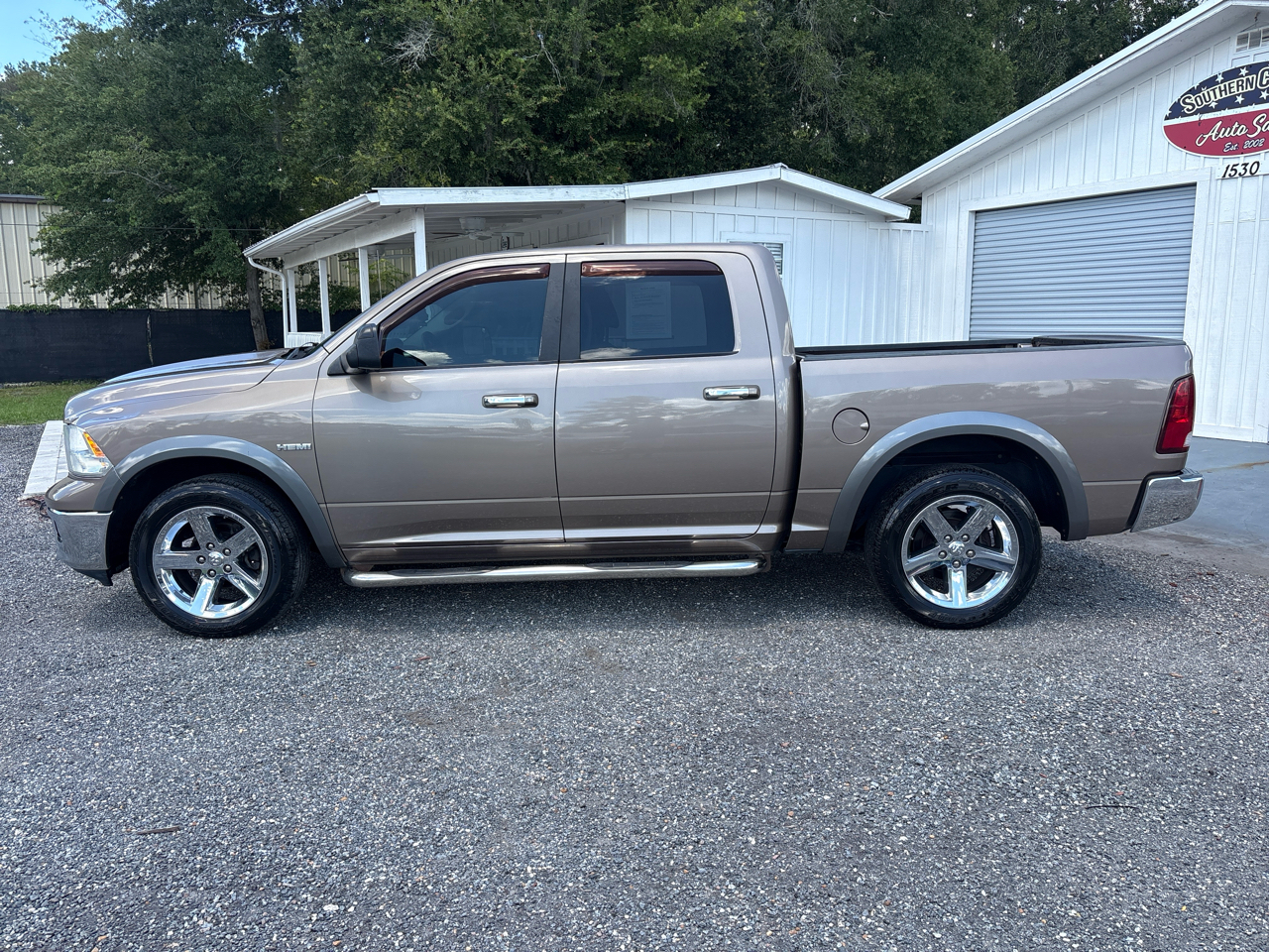 Dodge Ram 1500 2WD Crew Cab 140.5" SLT 2009