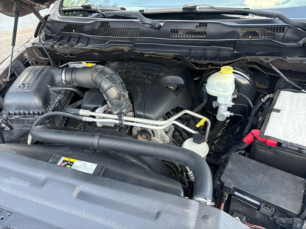 Dodge Ram 1500 2WD Crew Cab 140.5" SLT 2009