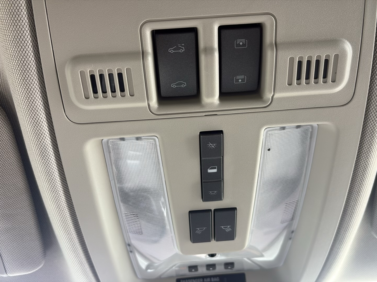 Cadillac SRX FWD 4dr Performance Collection 2011