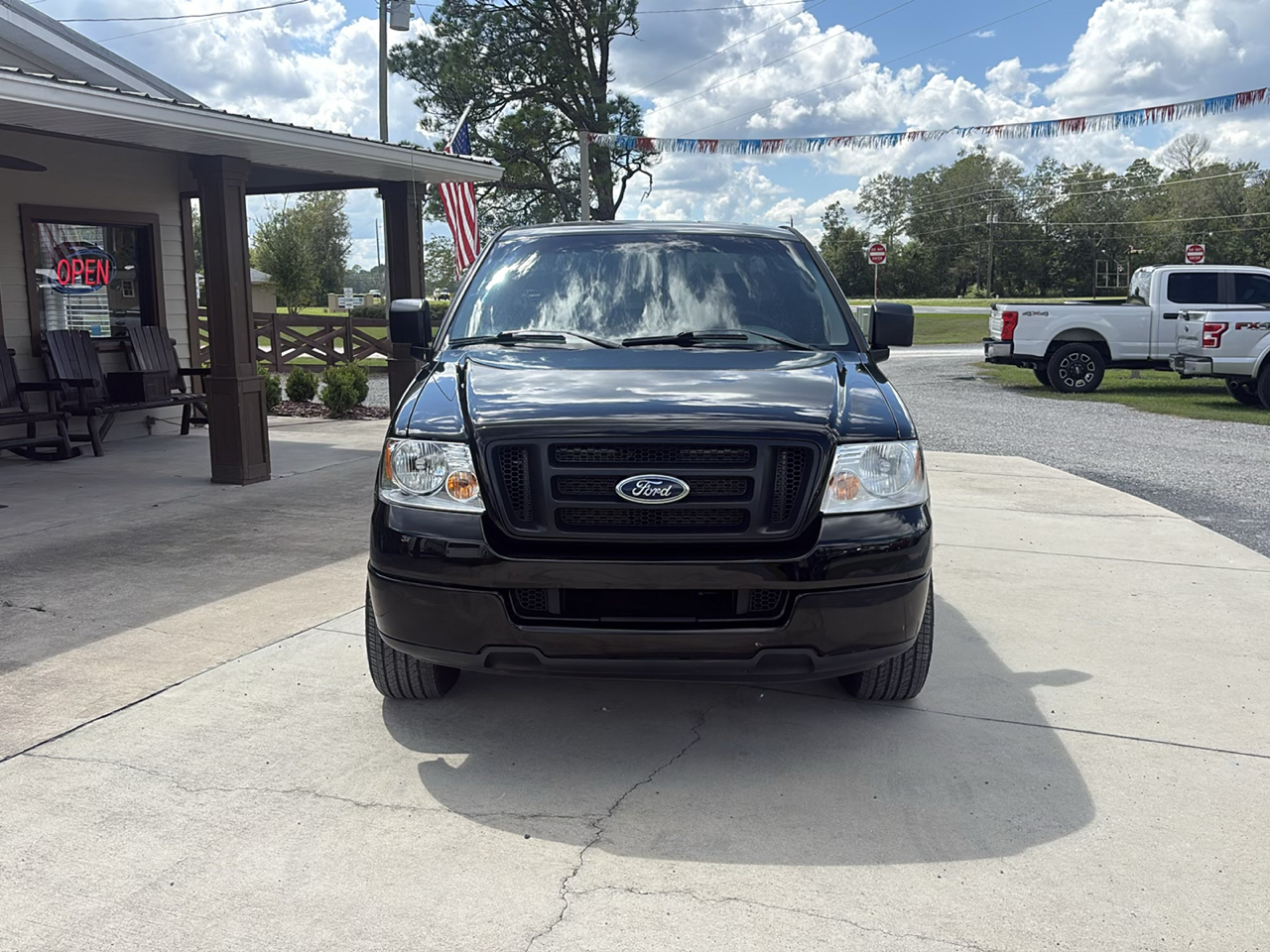 Ford F-150 Reg Cab Flareside 126" STX 2005