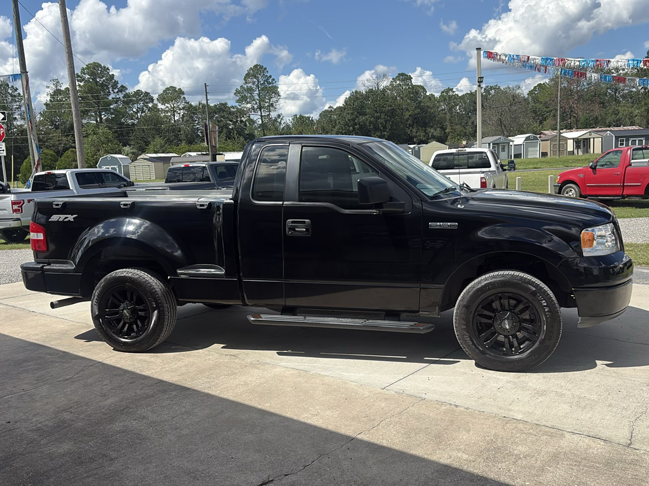 Ford F-150 Reg Cab Flareside 126" STX 2005