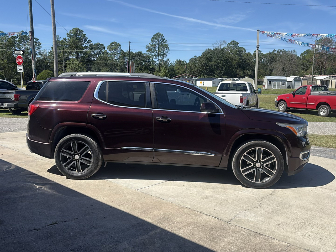 GMC Acadia FWD 4dr Denali 2017