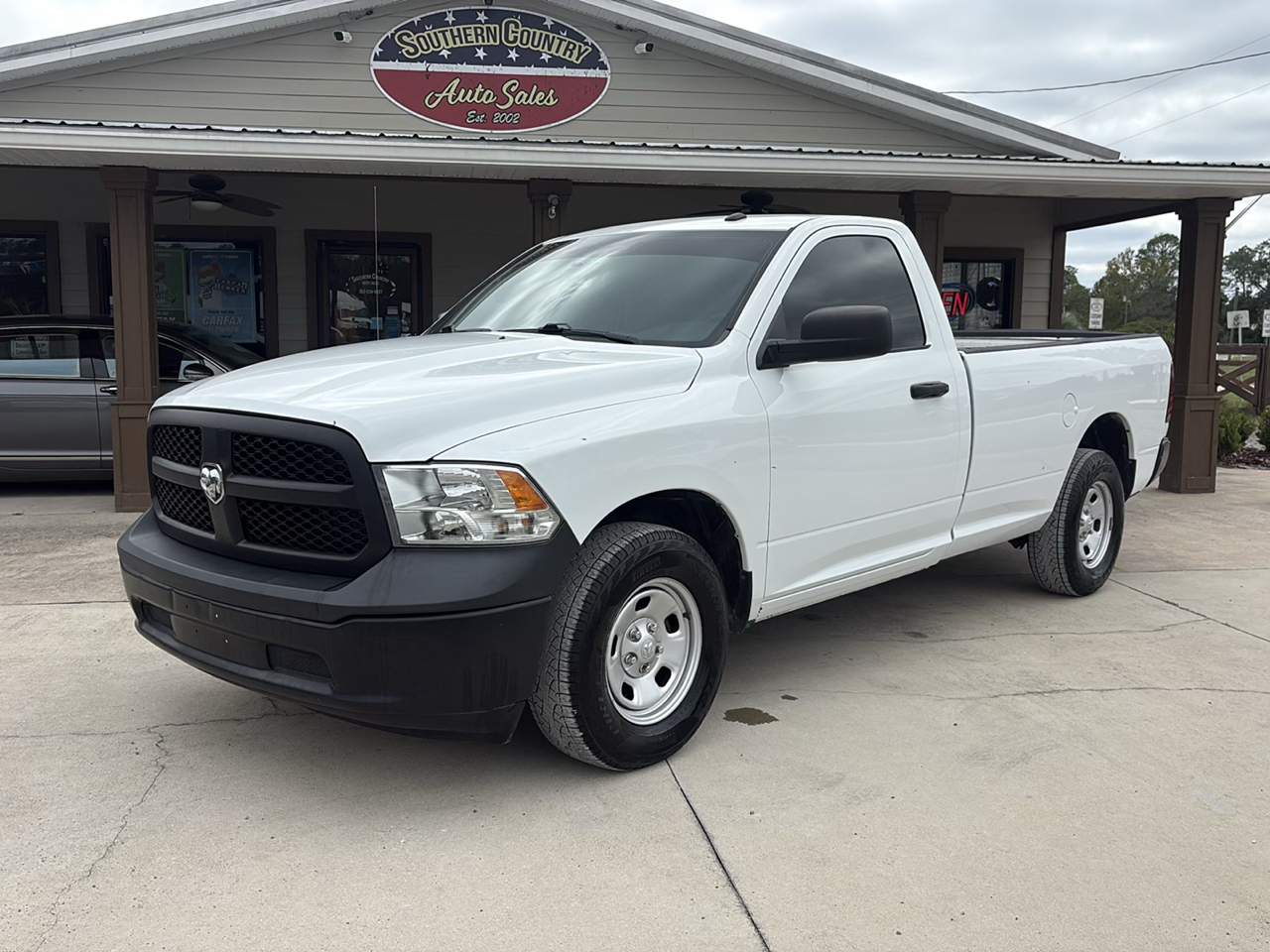 RAM 1500 Classic Tradesman 4x2 Reg Cab 8' Box 2022