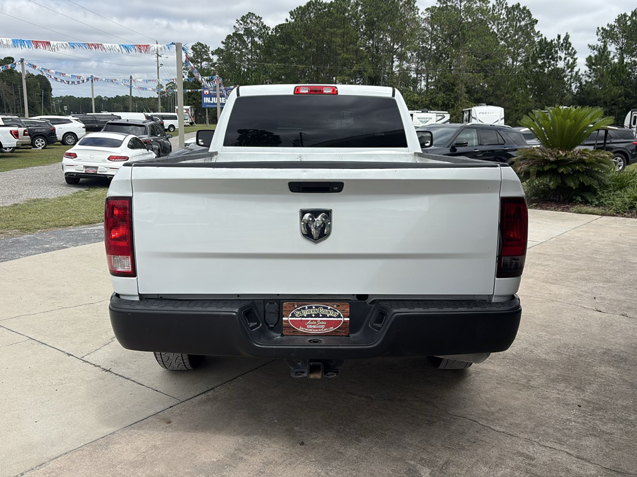 RAM 1500 Classic Tradesman 4x2 Reg Cab 8' Box 2022