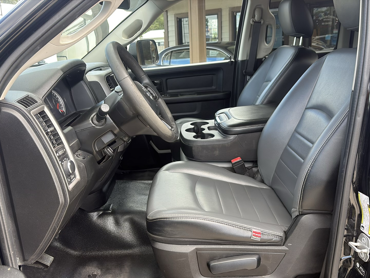 RAM 1500 Classic Tradesman 4x4 Quad Cab 6'4" Box 2022