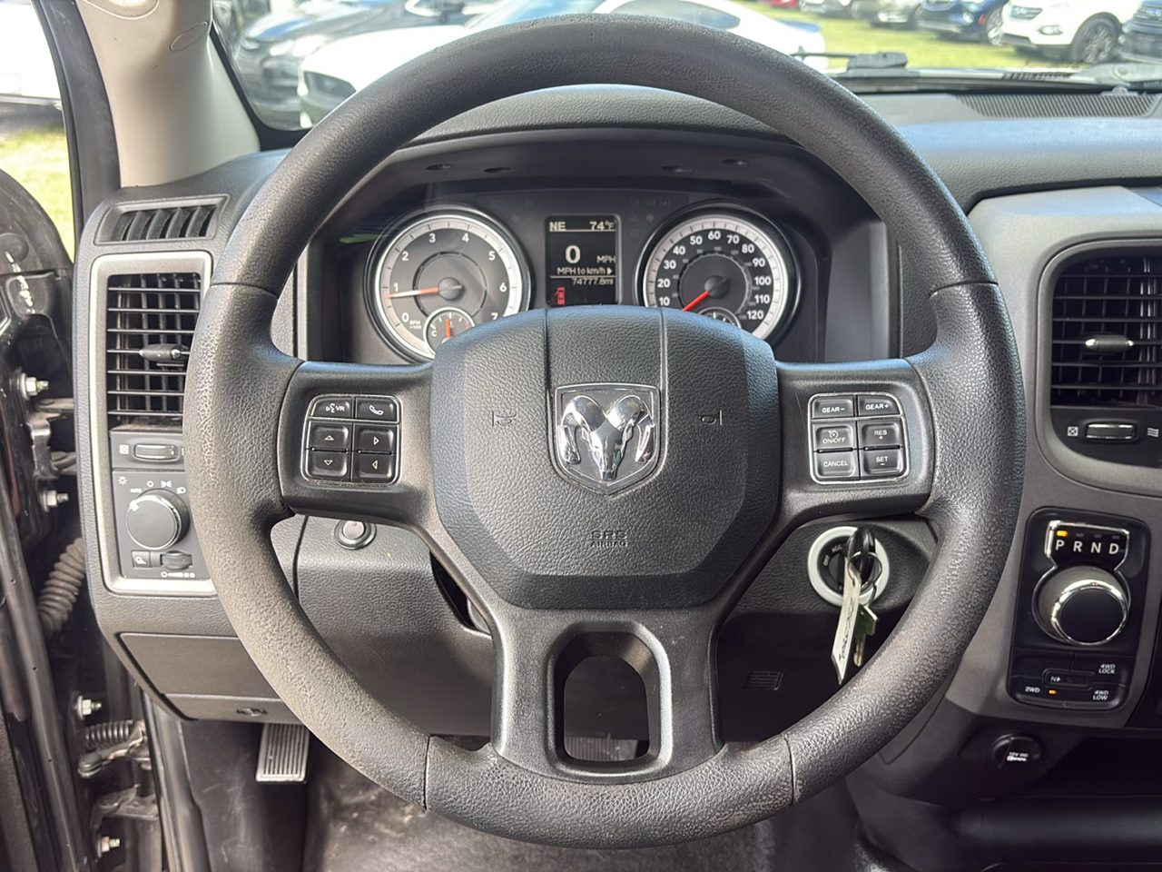 RAM 1500 Classic Tradesman 4x4 Quad Cab 6'4" Box 2022