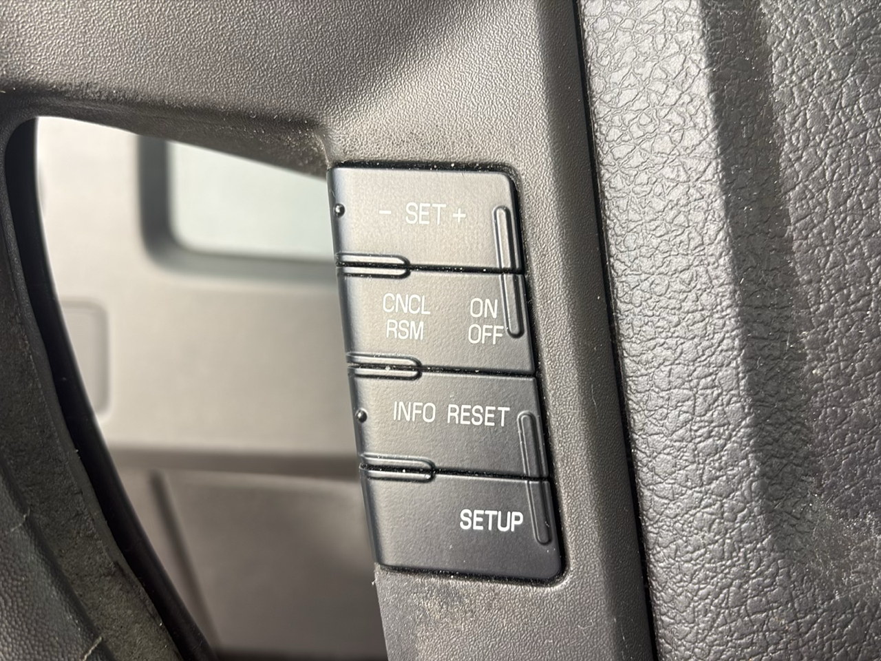 Ford F-150 2WD SuperCrew 145" XLT 2013