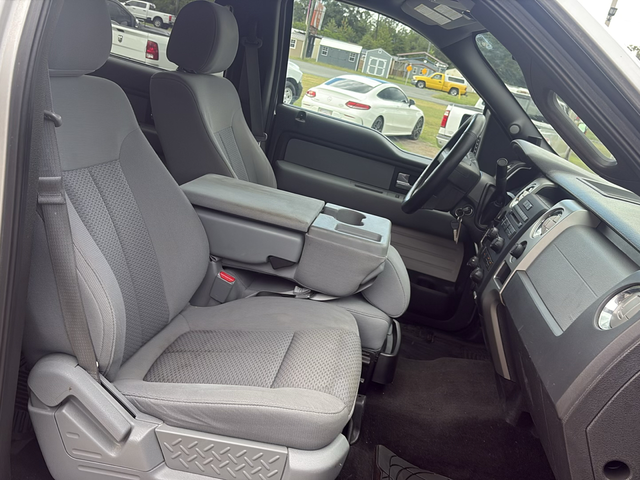 Ford F-150 2WD SuperCrew 145" XLT 2013