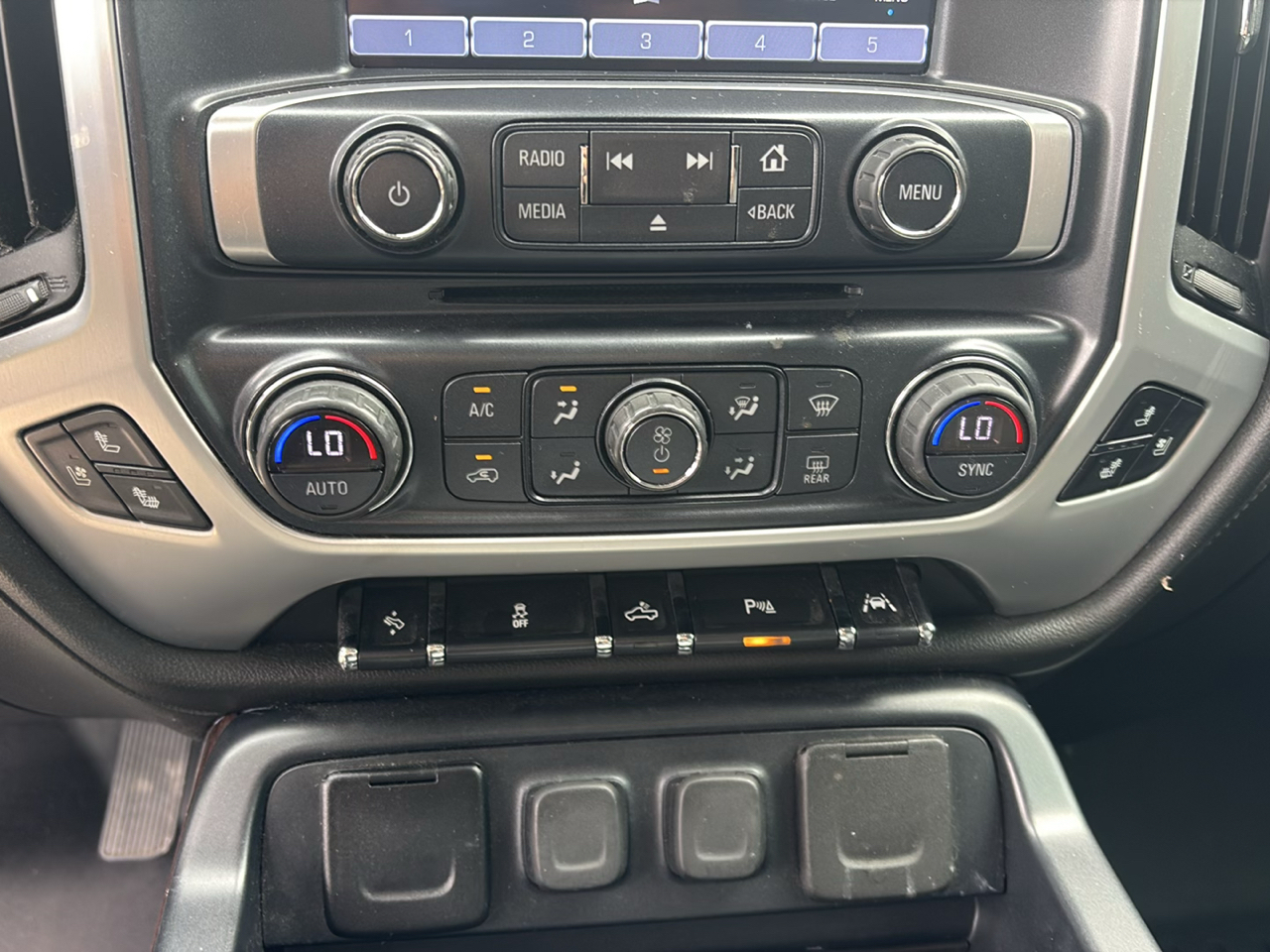 GMC Sierra 1500 4WD Crew Cab 153.0" SLT 2018