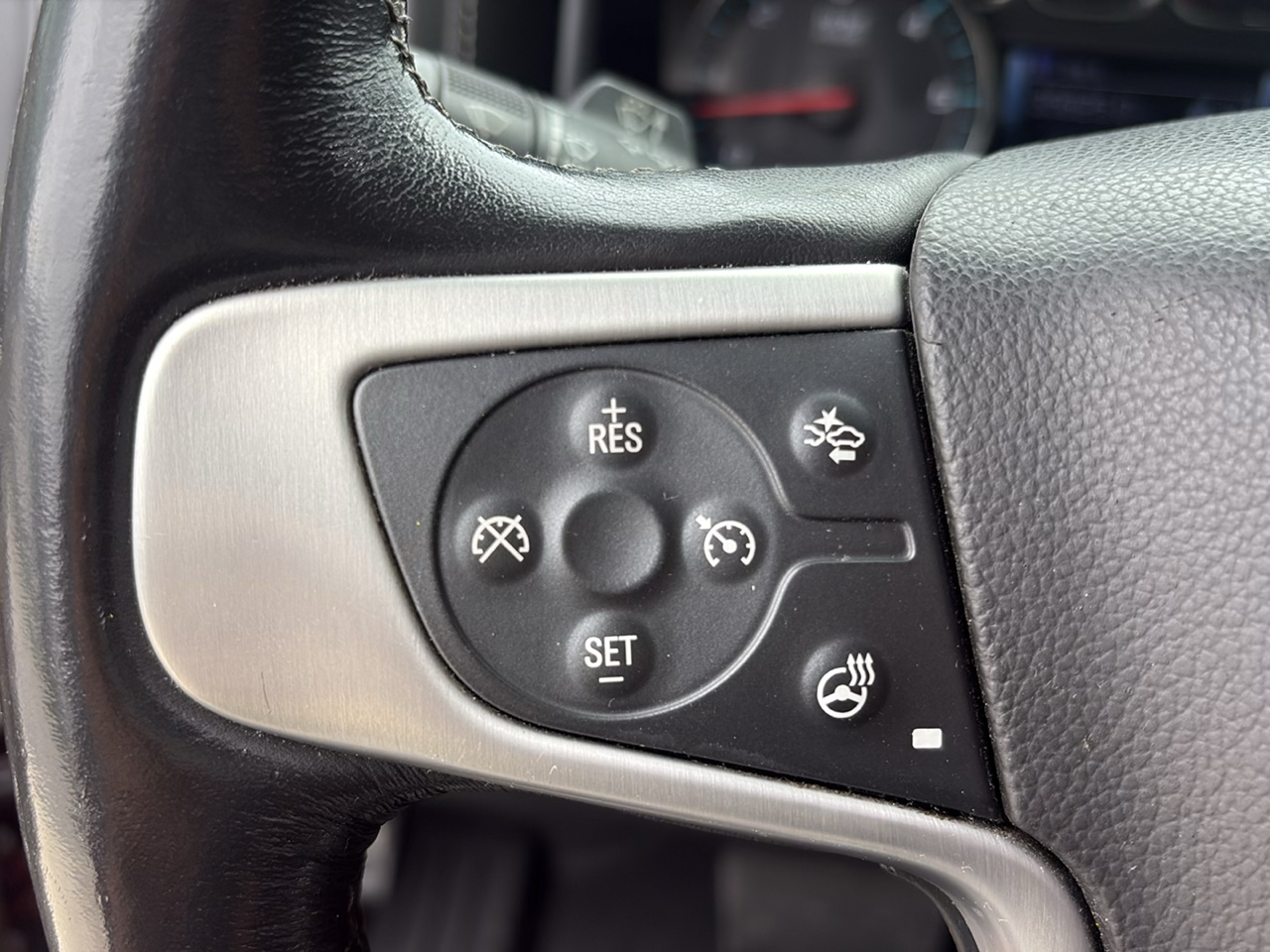 GMC Sierra 1500 4WD Crew Cab 153.0" SLT 2018