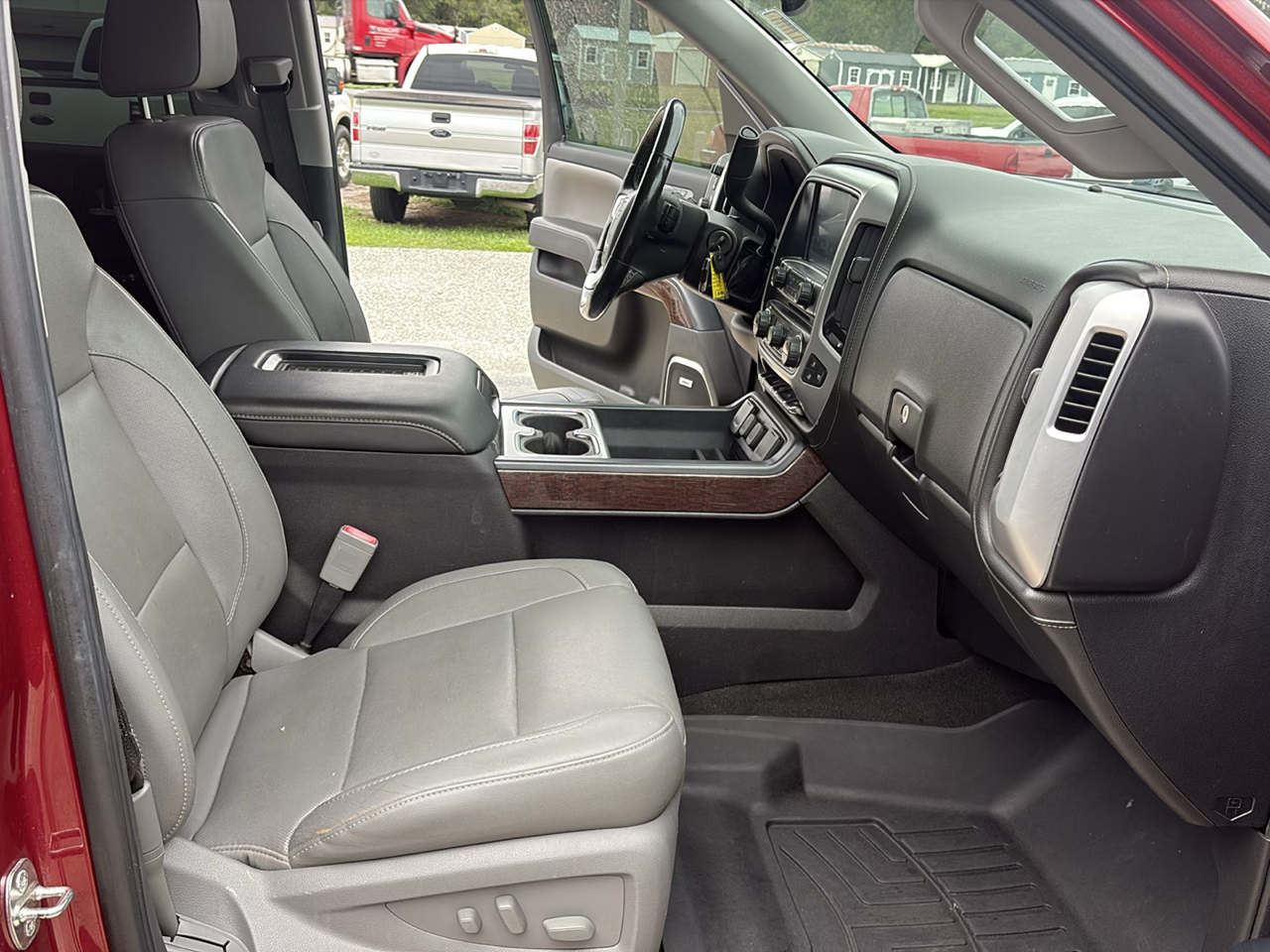 GMC Sierra 1500 4WD Crew Cab 153.0" SLT 2018