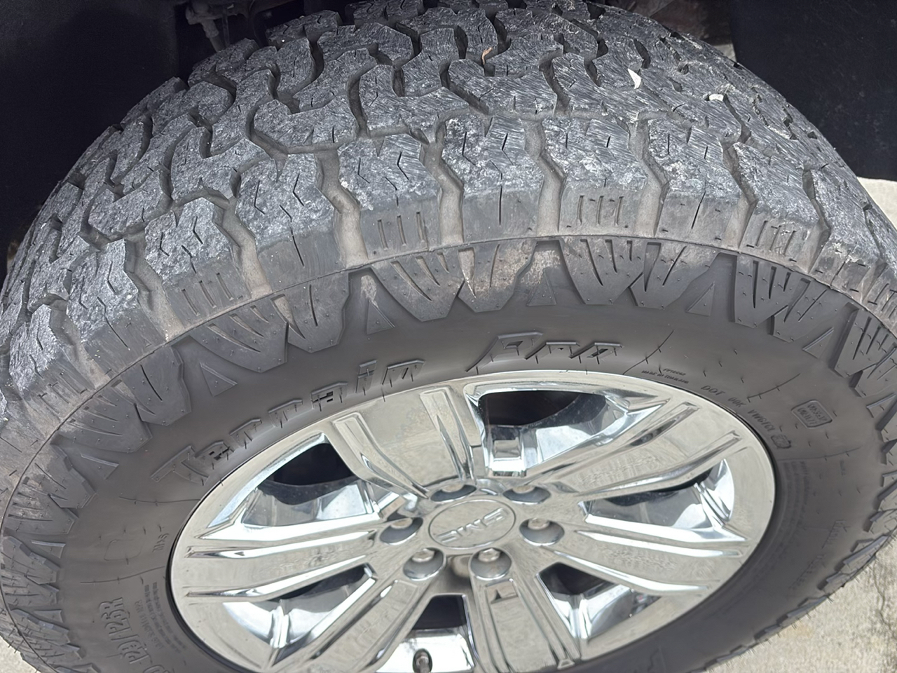 GMC Sierra 1500 4WD Crew Cab 153.0" SLT 2018