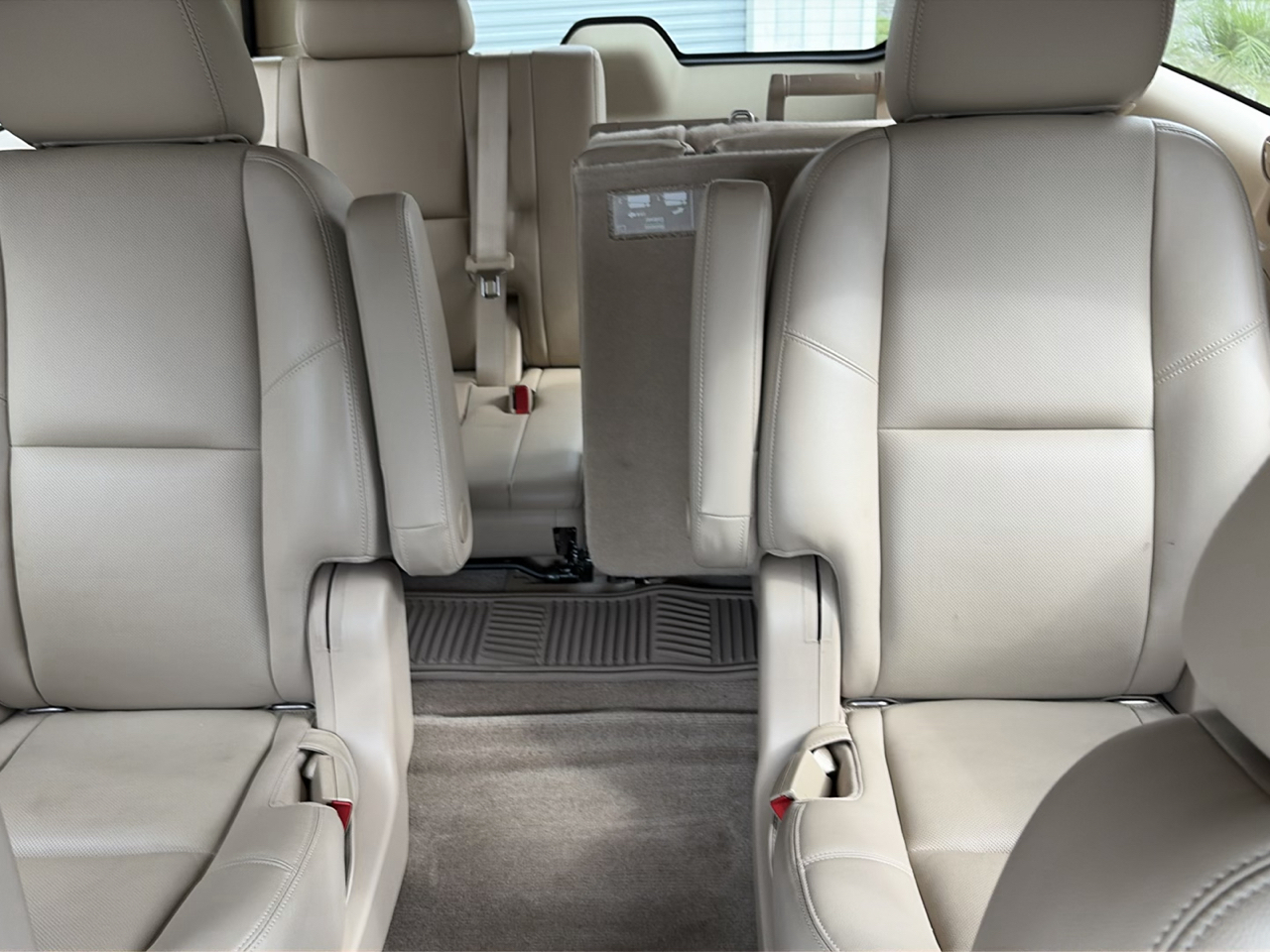 Chevrolet Tahoe 4WD 4dr 1500 LTZ 2013