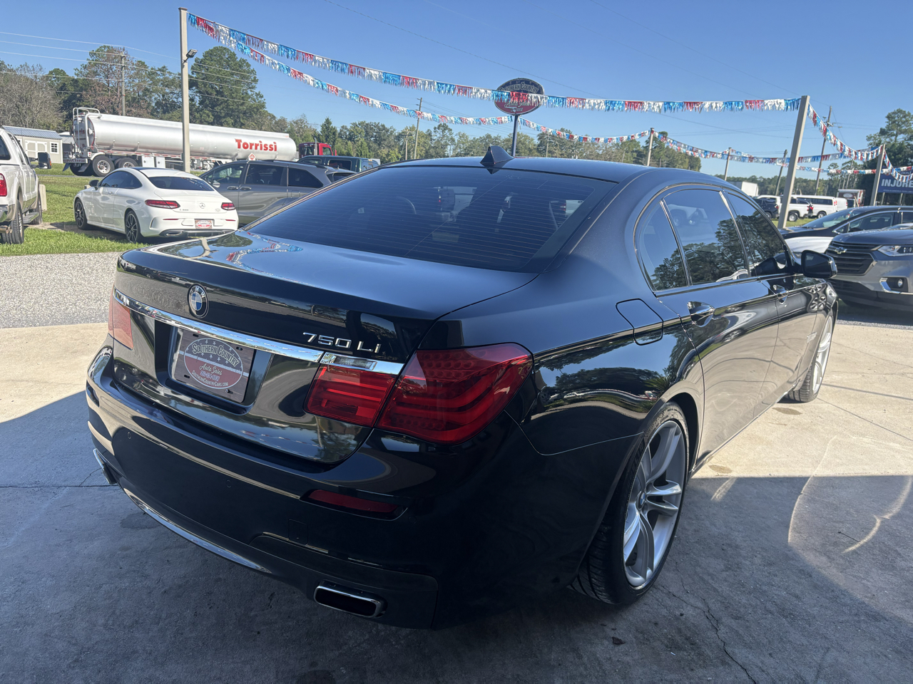 BMW 7 Series 4dr Sdn 750Li 2011