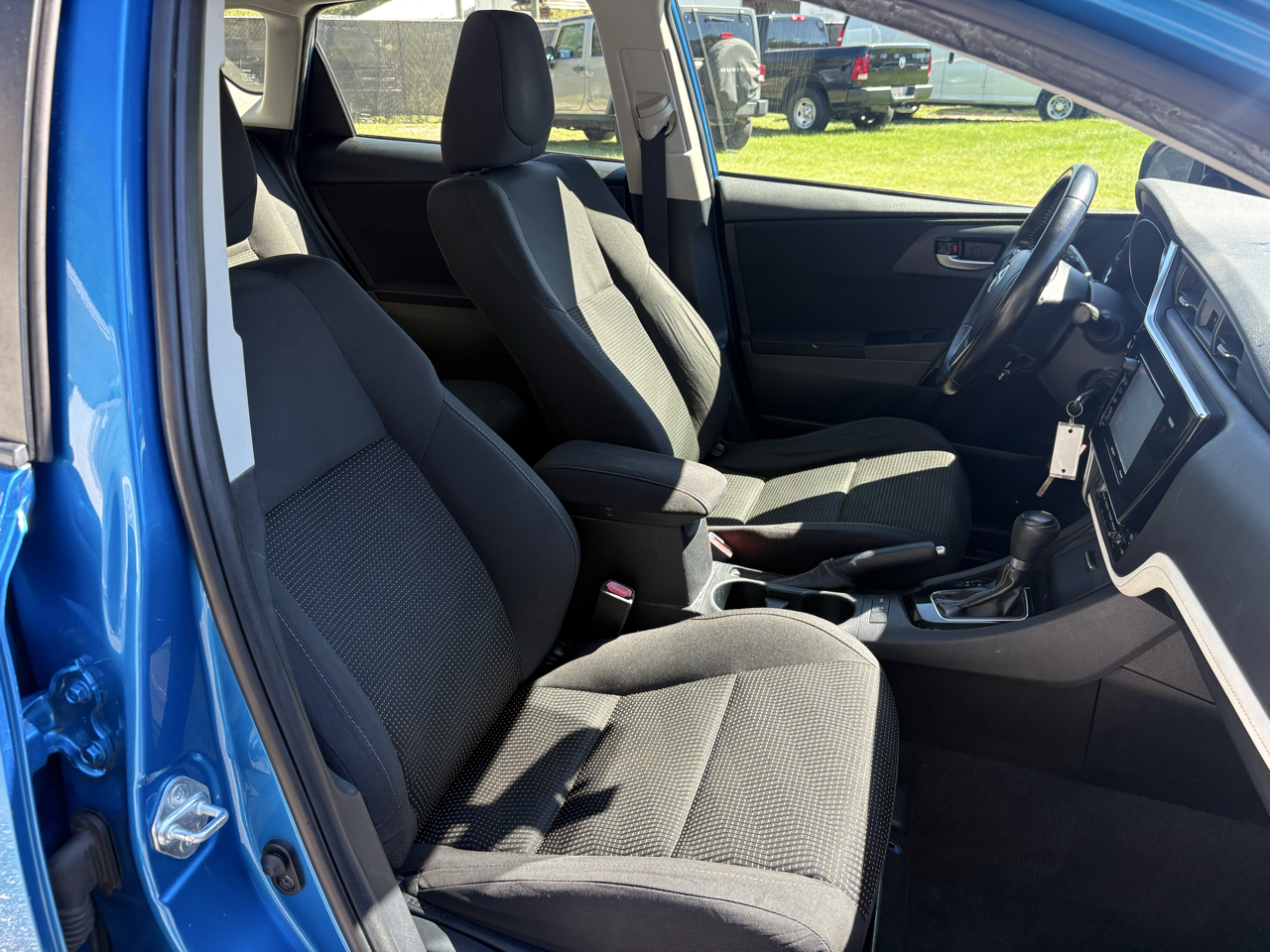 Scion iM 5dr HB Man (Natl) 2016