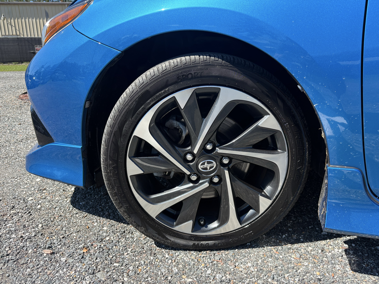 Scion iM 5dr HB Man (Natl) 2016
