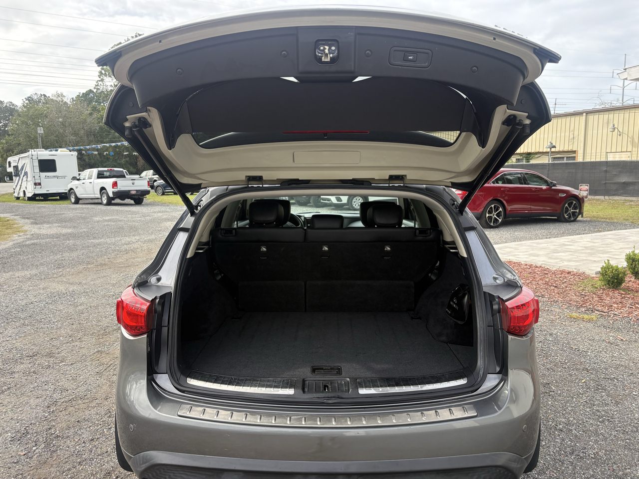 Infiniti FX37 RWD 4dr 2013