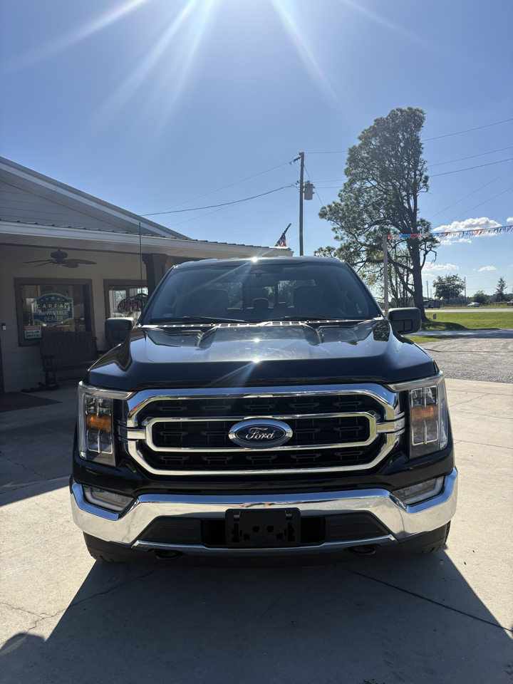 Ford F-150 4WD SuperCrew 139" XLT 2022