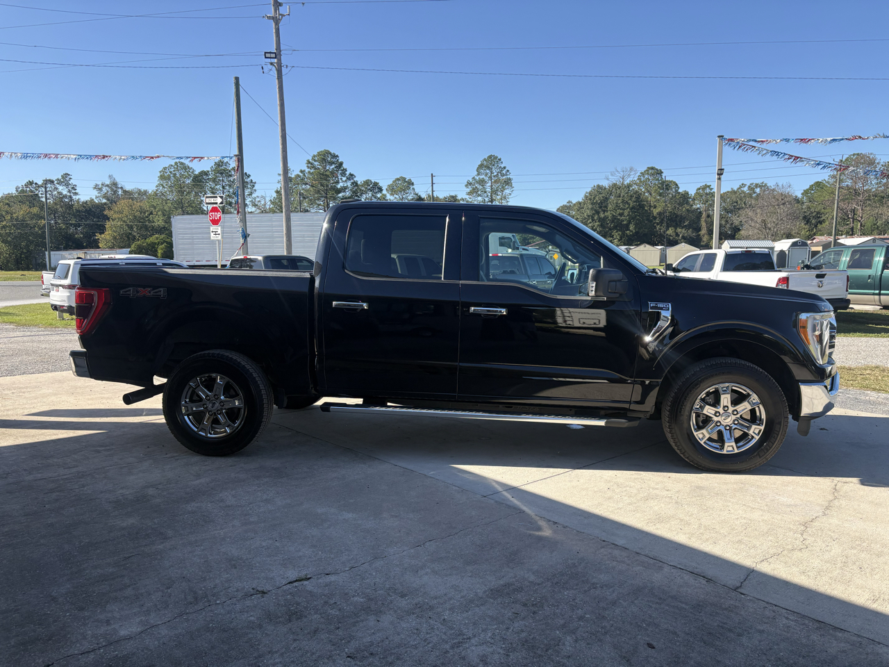 Ford F-150 4WD SuperCrew 139" XLT 2022