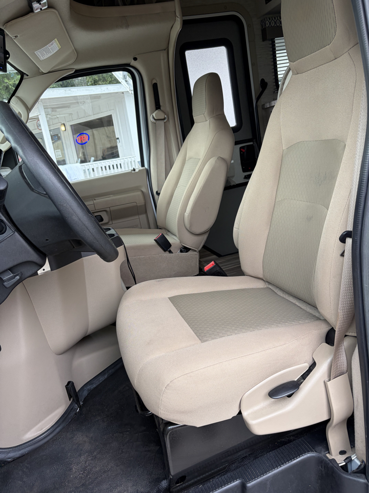 Thor Motor Coach Freedom Elite  2022