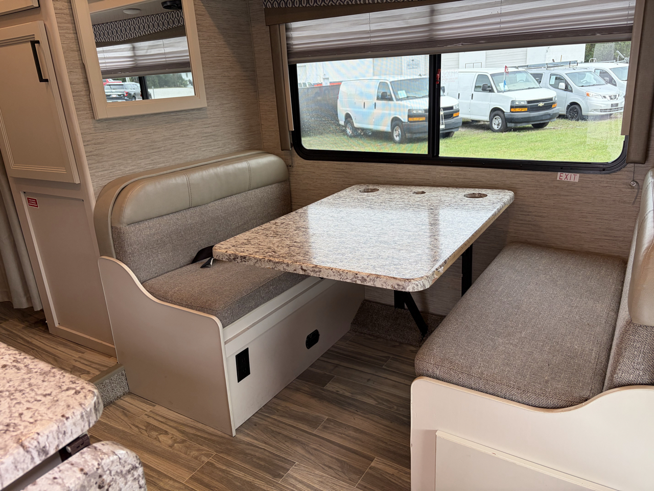Thor Motor Coach Freedom Elite  2022