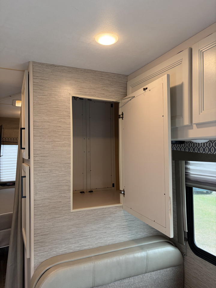 Thor Motor Coach Freedom Elite  2022