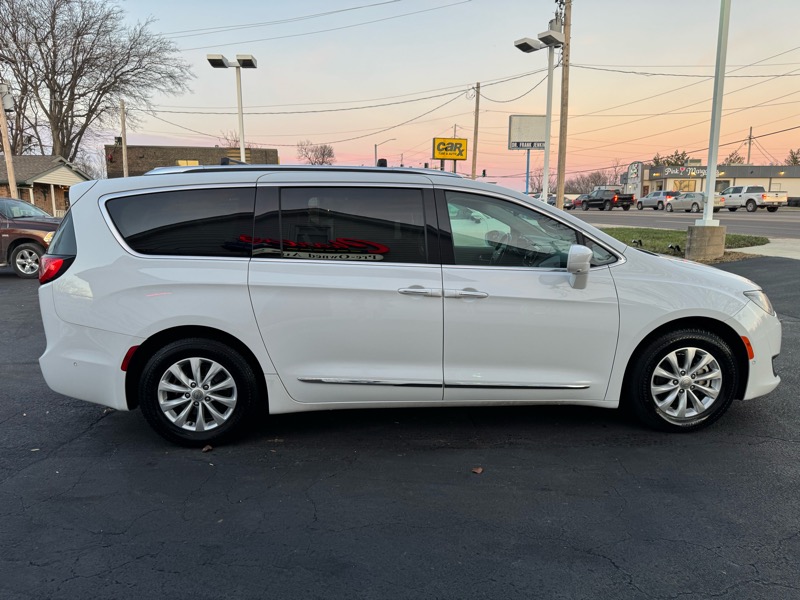 Chrysler Pacifica Touring-L Plus 2018