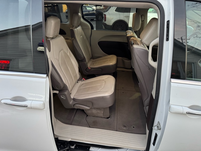 Chrysler Pacifica Touring-L Plus 2018