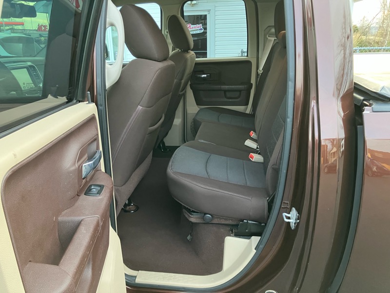 RAM 1500 Big Horn Quad Cab 4WD 2013