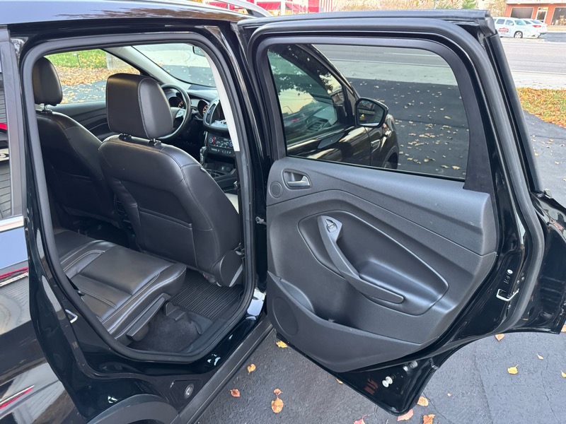 Ford Escape Titanium FWD 2017