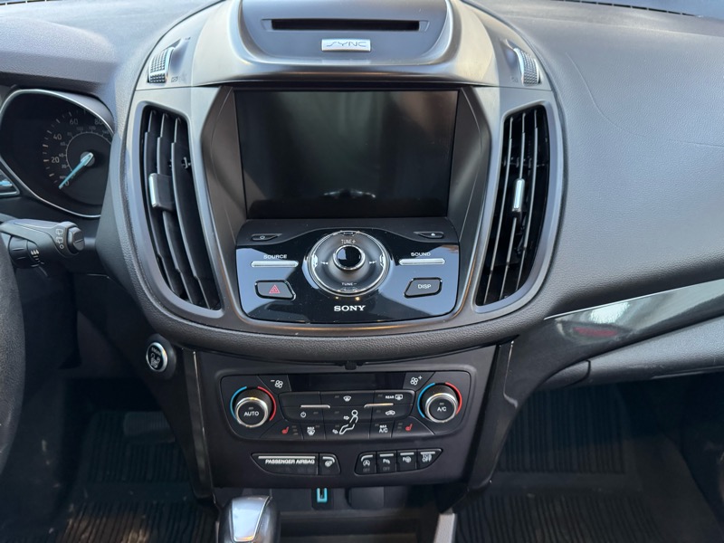 Ford Escape Titanium FWD 2017