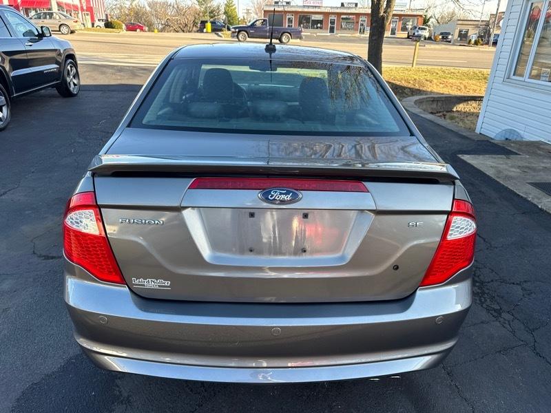 Ford Fusion SE 2010