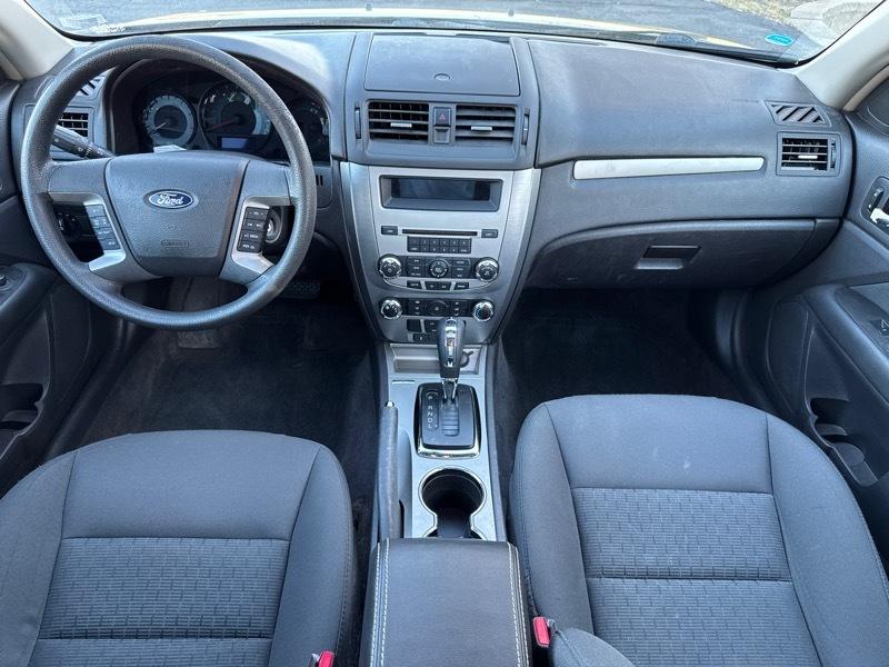 Ford Fusion SE 2010