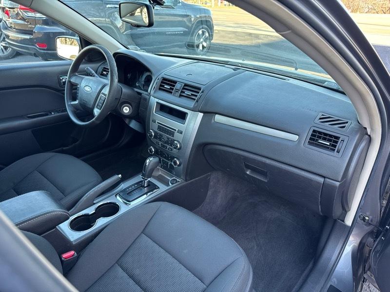 Ford Fusion SE 2010