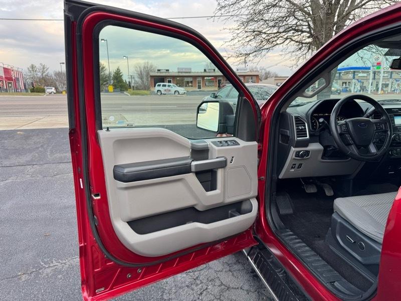 Ford F-150 Lariat SuperCrew 5.5-ft. Bed 4WD 2016