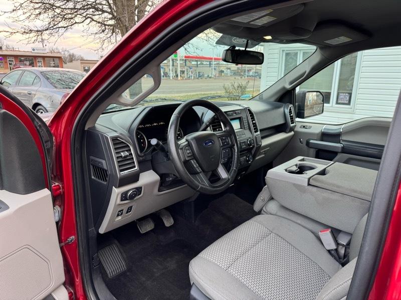 Ford F-150 Lariat SuperCrew 5.5-ft. Bed 4WD 2016