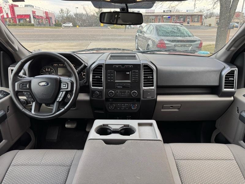 Ford F-150 Lariat SuperCrew 5.5-ft. Bed 4WD 2016