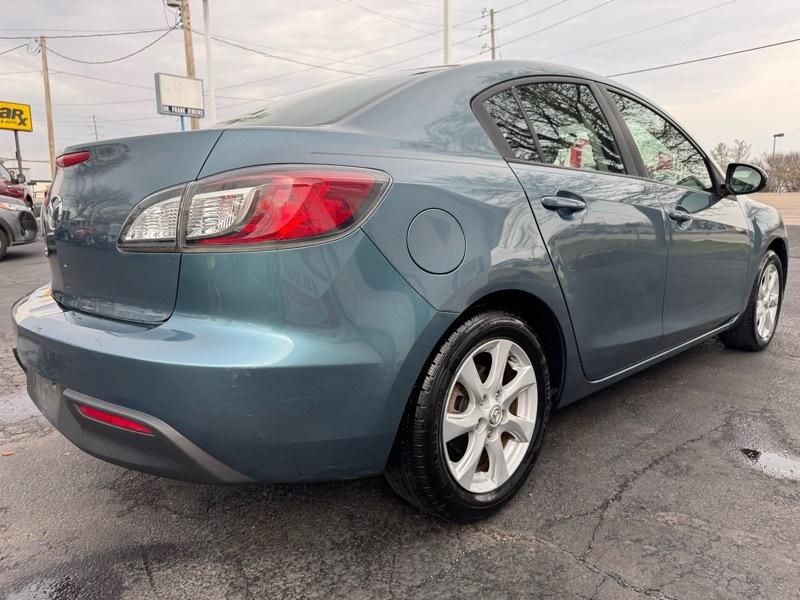 Mazda MAZDA3 i Touring 4-door 2010