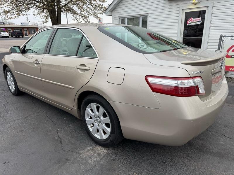 Toyota Camry Hybrid XLE 2009