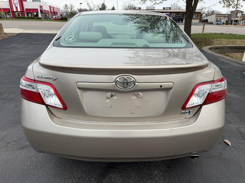 Toyota Camry Hybrid XLE 2009