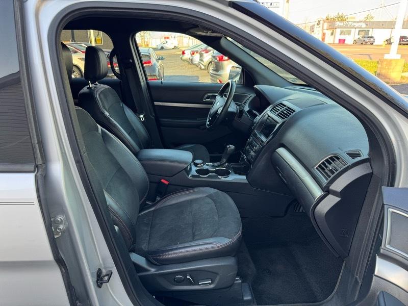 Ford Explorer XLT 4WD 2018