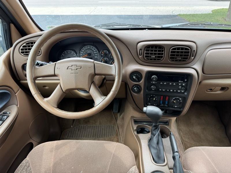 Chevrolet TrailBlazer LS 4WD 2003