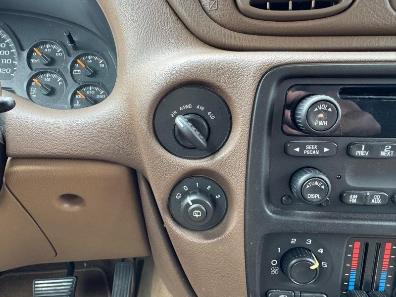 Chevrolet TrailBlazer LS 4WD 2003