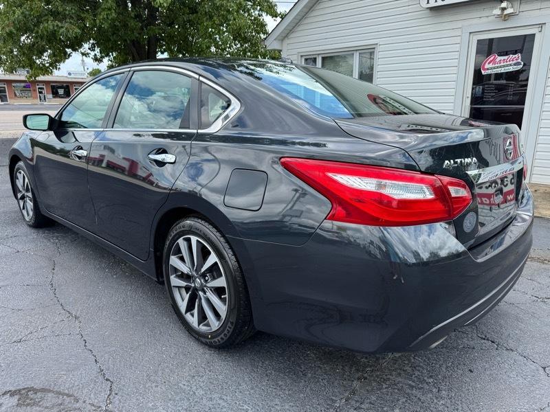 Nissan Altima 2.5 SV 2017