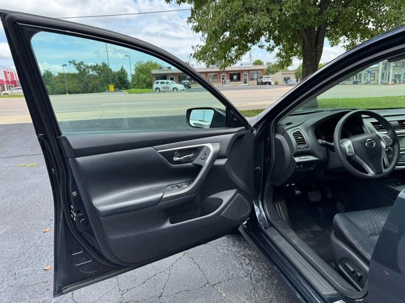 Nissan Altima 2.5 SV 2017