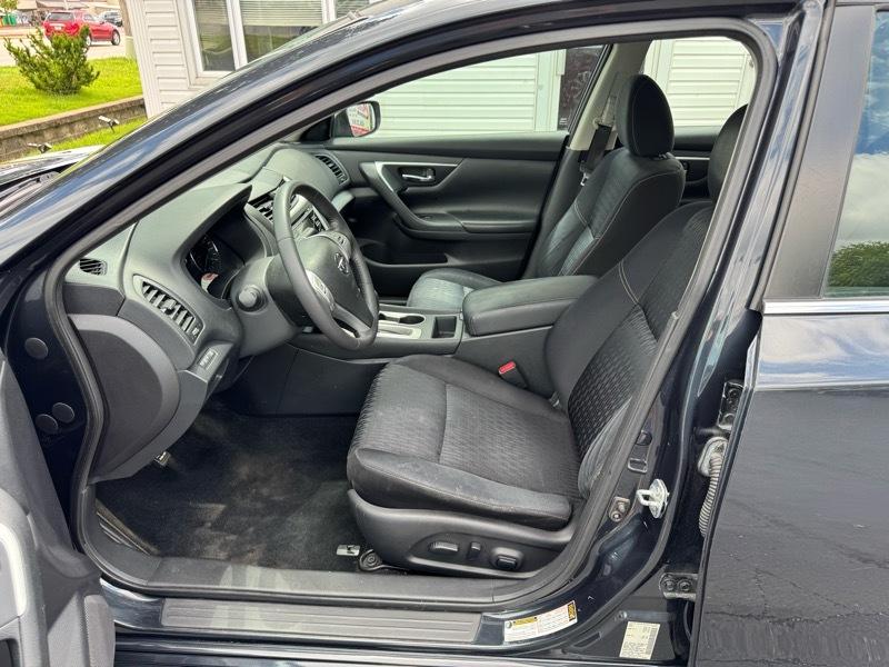Nissan Altima 2.5 SV 2017