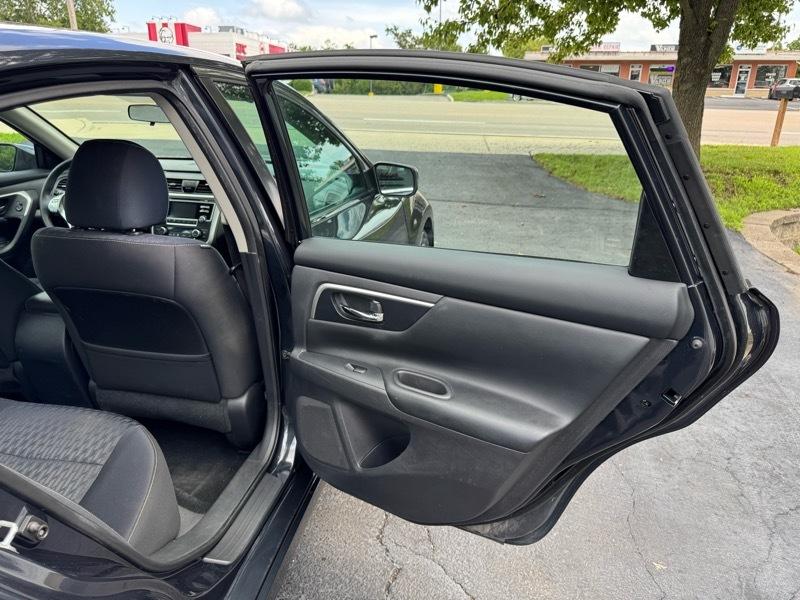 Nissan Altima 2.5 SV 2017