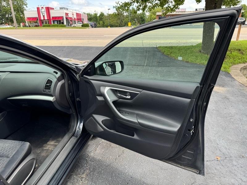 Nissan Altima 2.5 SV 2017